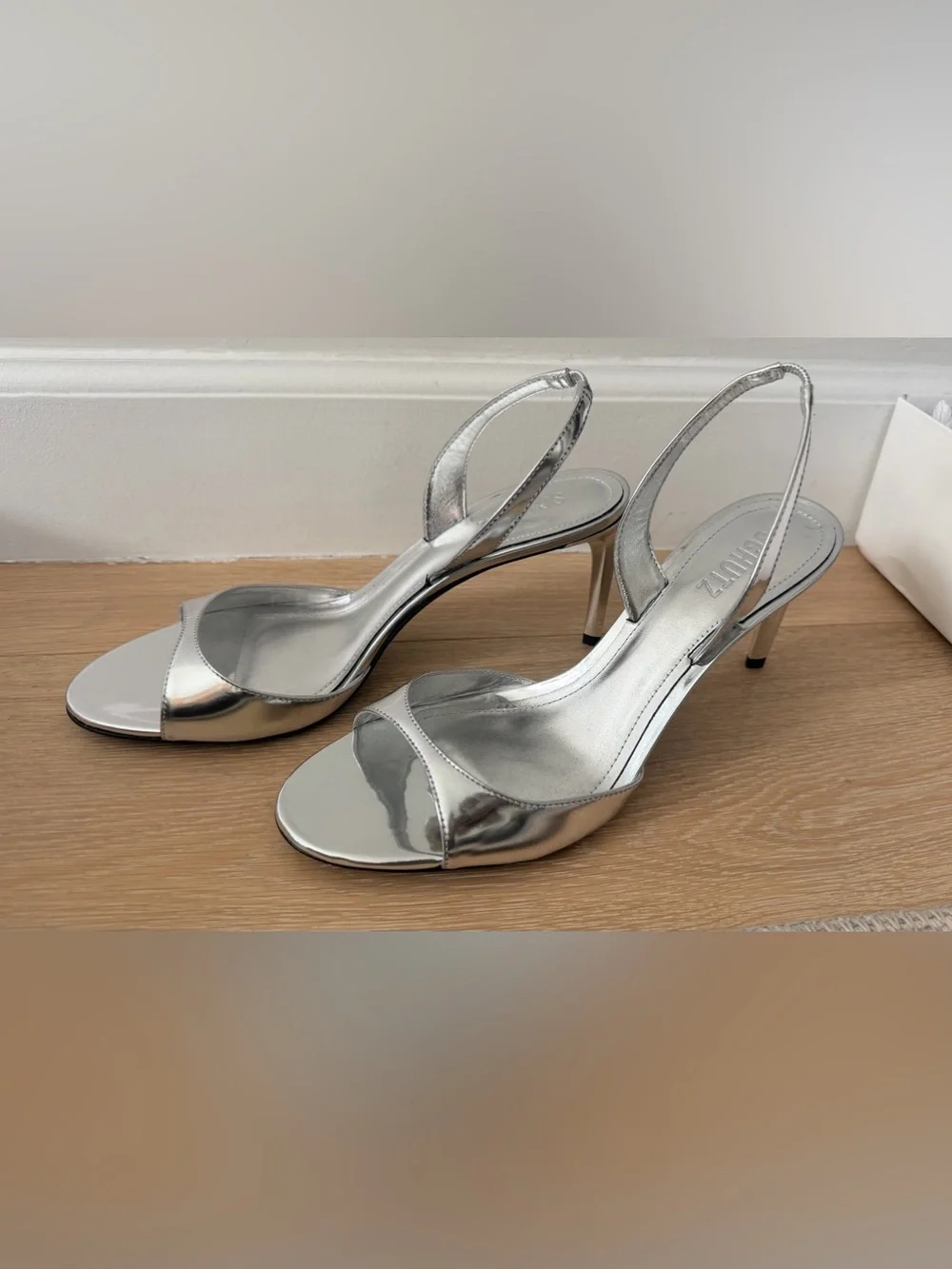 NEW NWT Schutz Scarlett Silver Slingback Mid-Heel Sandal Size 10B